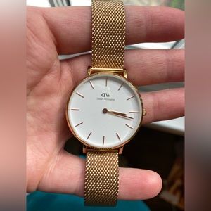 Daniel Wellington rose gold watch
